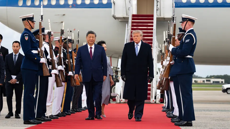 T„Prezydent Donald J. Trump i Pierwsza Dama Melania Trump biorą udział w ceremonii powitania prezydenta Chin Xi Jinpinga, 23 września 2026 r.”